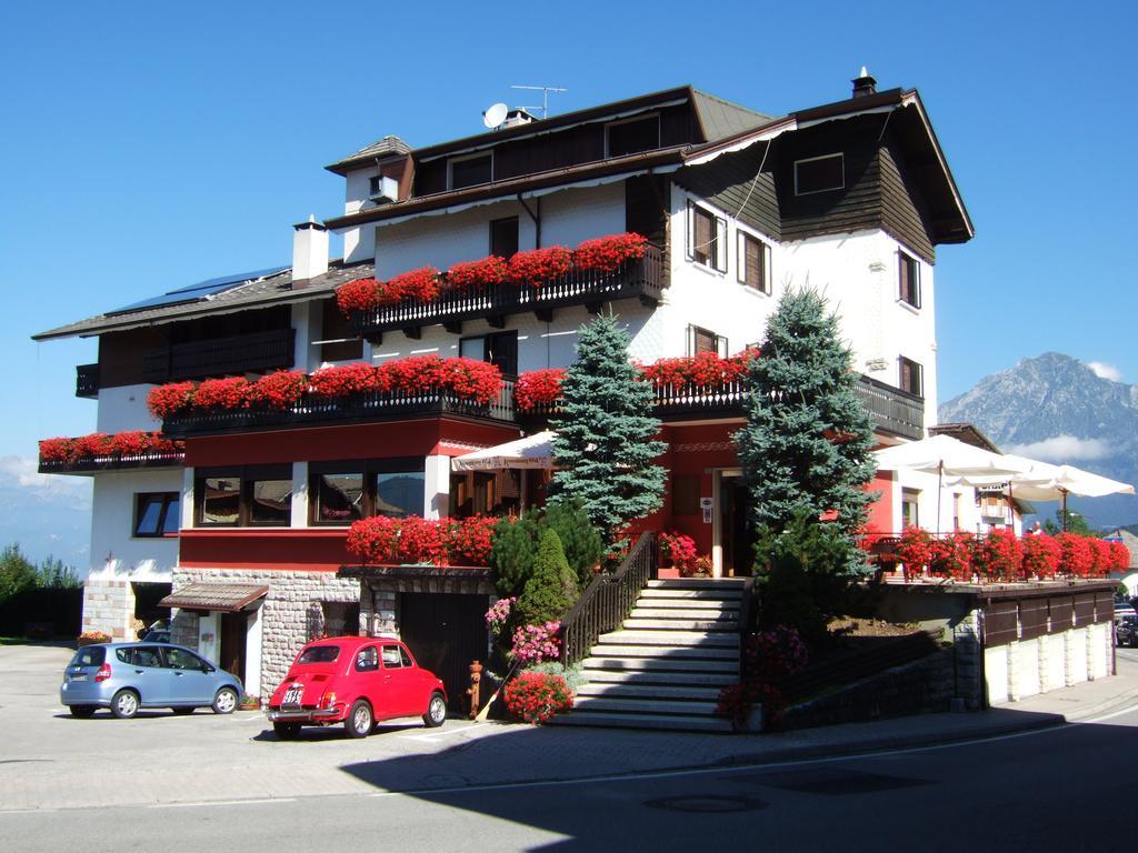 Albergo Trieste Tambre d'Alpago Ngoại thất bức ảnh