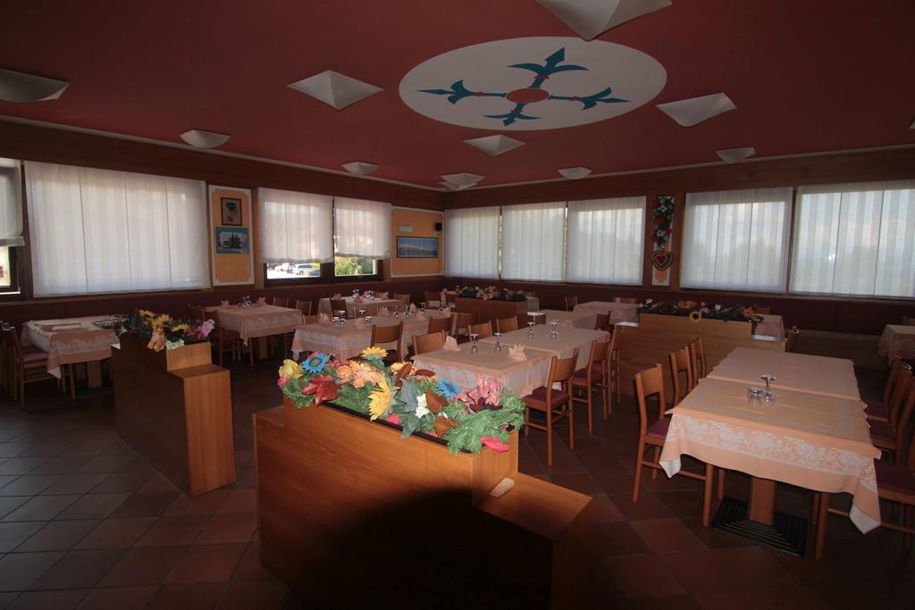 Albergo Trieste Tambre d'Alpago Ngoại thất bức ảnh