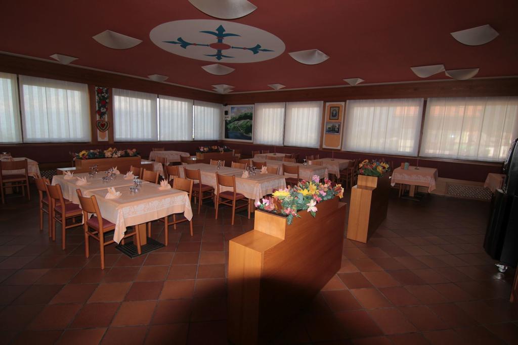 Albergo Trieste Tambre d'Alpago Ngoại thất bức ảnh